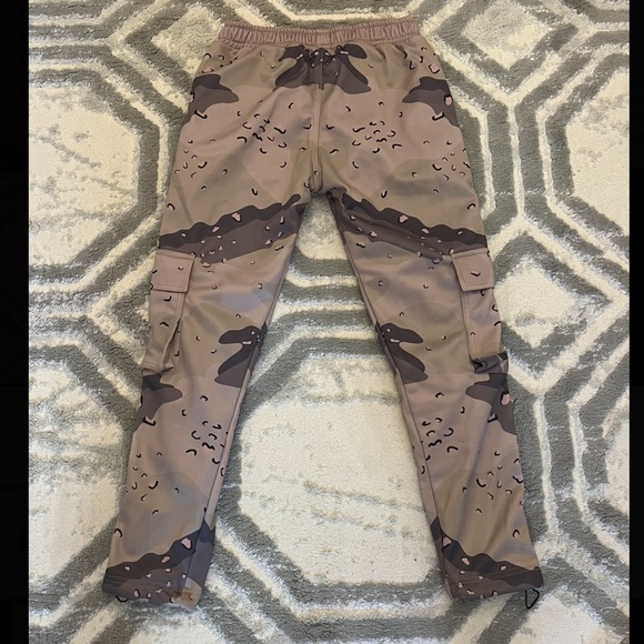 SOLE ET. AL Pants & Jumpsuits Sole Et Al Urban Camo Graffiti Combat